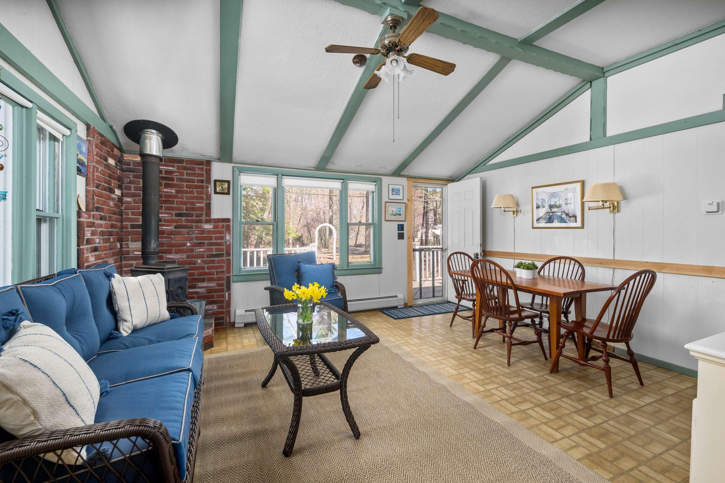 14 Beacon Street Extension York, ME 03909 - Photo 5 of 16 Living Room
