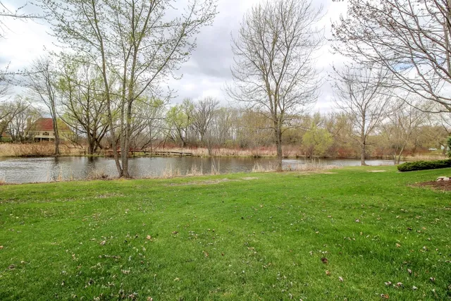 $79,900 | 104-106 Waverly Drive, Cambridge, WI 53523