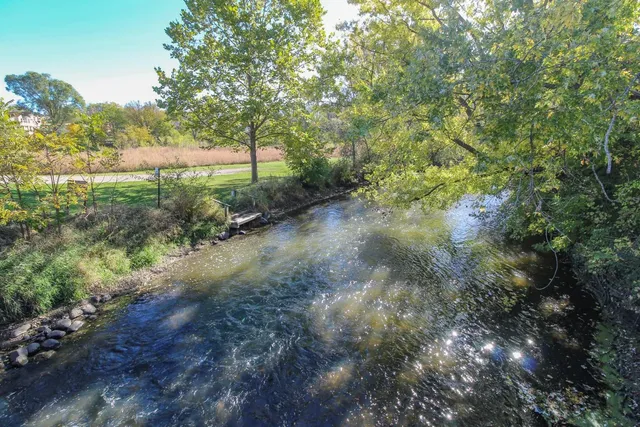 $79,900 | 104-106 Waverly Drive, Cambridge, WI 53523