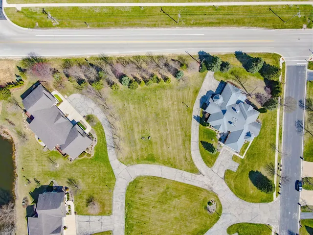 $79,900 | 104-106 Waverly Drive, Cambridge, WI 53523