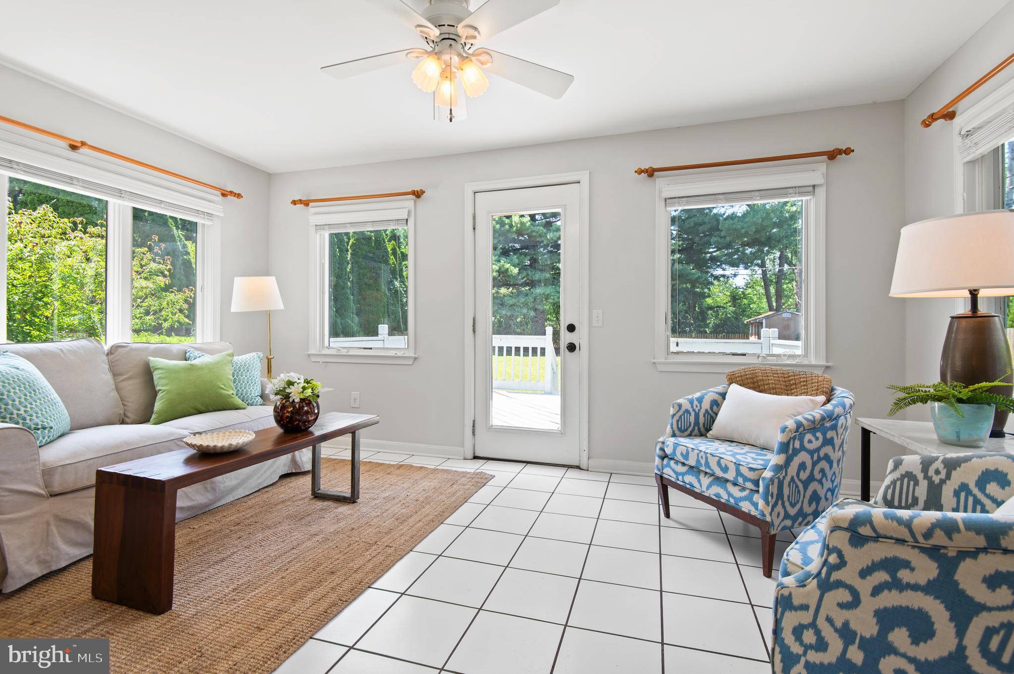 264 East Padonia Road Cockeysville, MD 21030 - Photo 15 of 49 Sun Room with Access to Deck and Back Yard