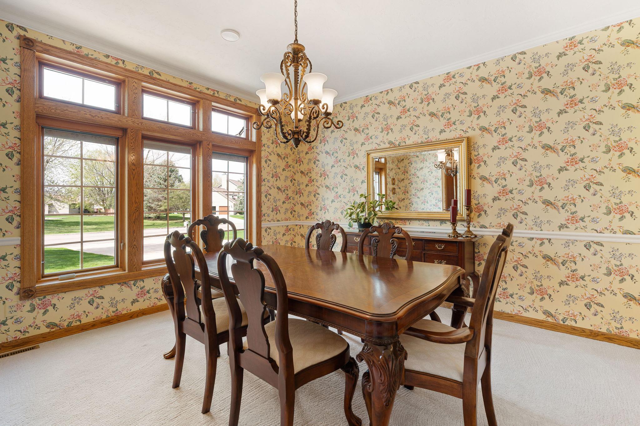 805 27th Street Southwest Austin, MN 55912 - Photo 23 of 81
