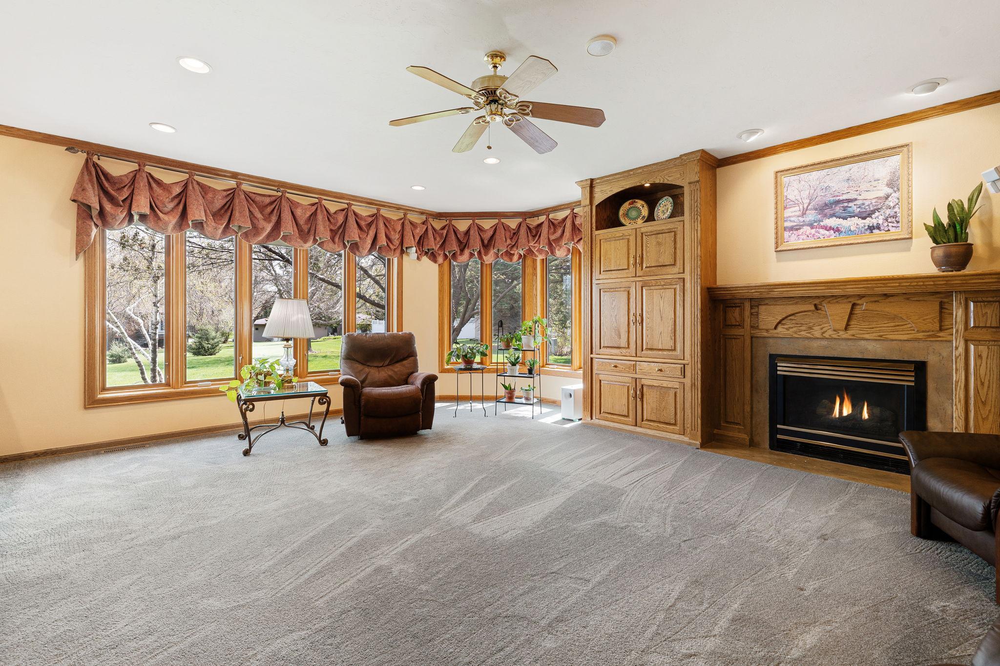 805 27th Street Southwest Austin, MN 55912 - Photo 26 of 81