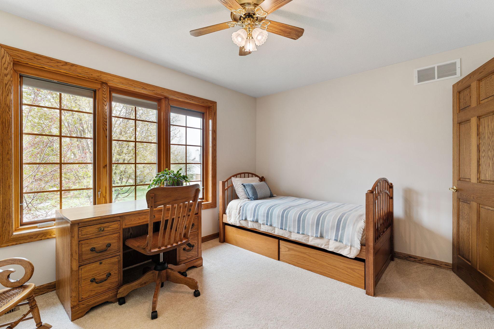 805 27th Street Southwest Austin, MN 55912 - Photo 42 of 81