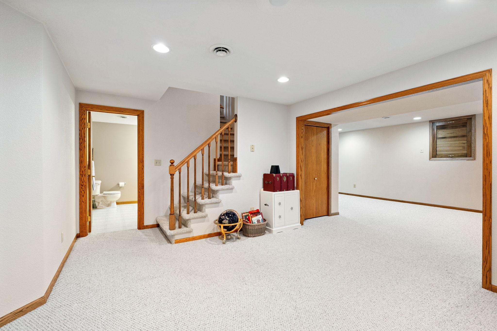805 27th Street Southwest Austin, MN 55912 - Photo 43 of 81