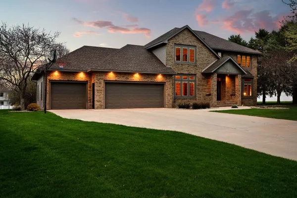 $514,900 | 805 27th Street Southwest, Austin, MN 55912