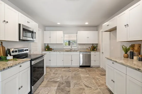 $500,000 | 60 Augusta Drive, Wimberley, TX 78676