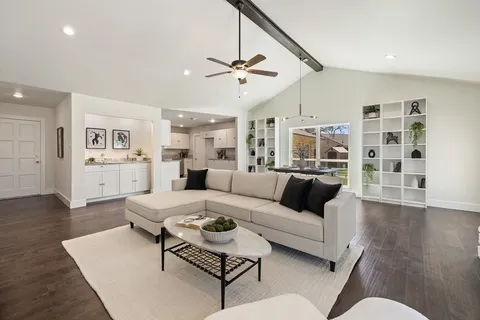 $500,000 | 60 Augusta Drive, Wimberley, TX 78676