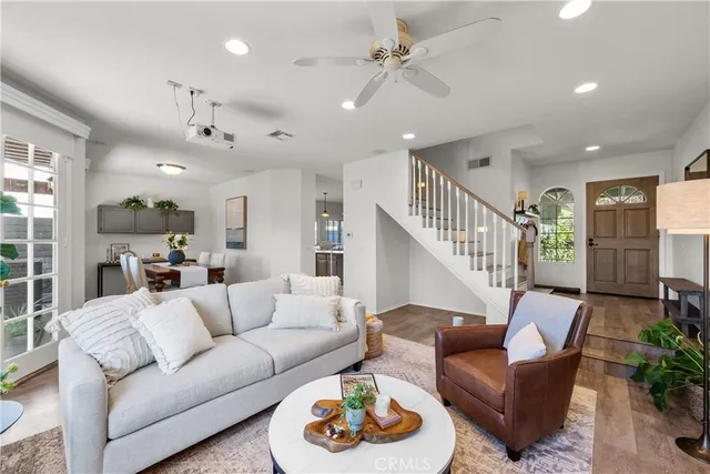 $815,000 | 22732 Pear Court, Saugus, CA 91390