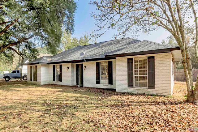 $285,000 | 5660 Cr-92, St. Francisville, LA 70775