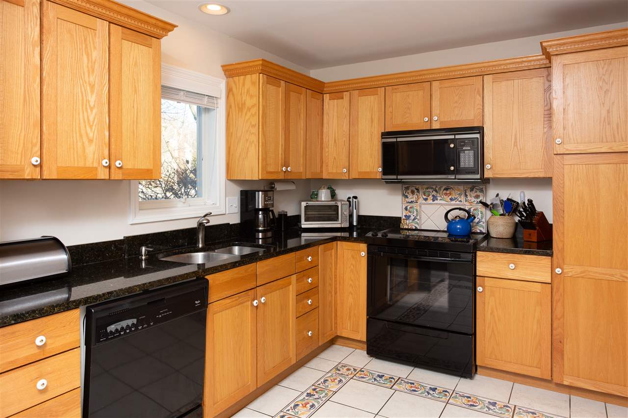 119 Cumberland Road, Unit 31 Burlington, VT 05408 - Photo 7 of 30 Gallery Image 7