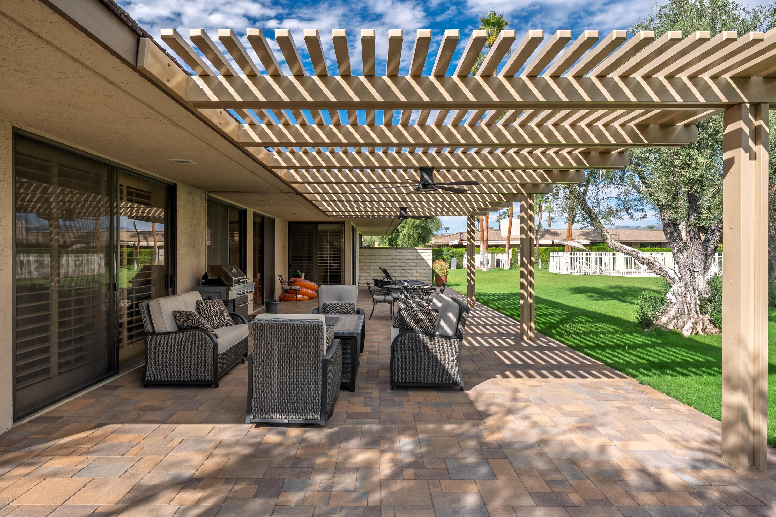 27 Cornell Drive Rancho Mirage, CA 92270 - Photo 8 of 57 07-104961379