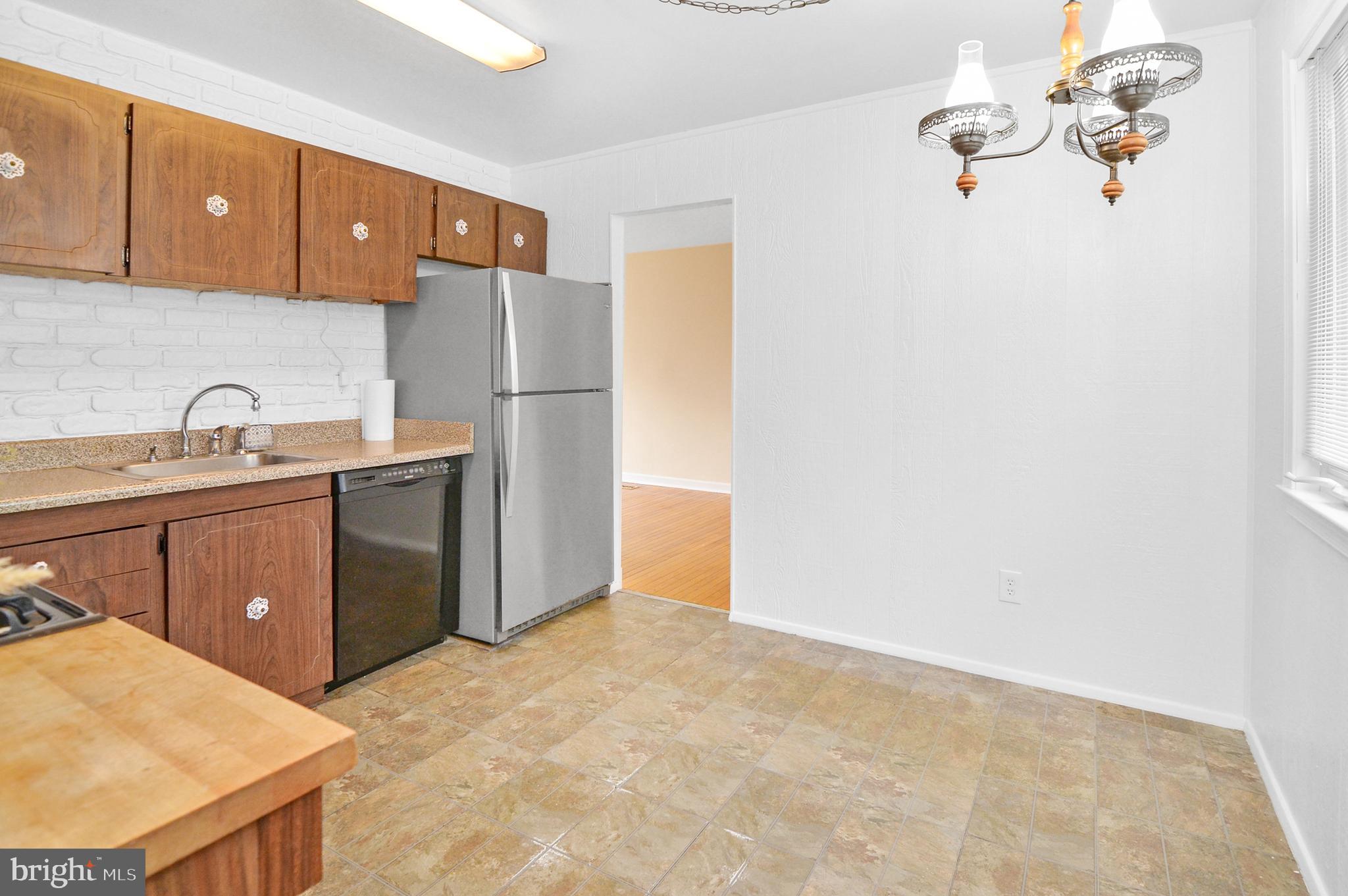 4212 Haycoke Road Nottingham, MD 21236 - Photo 14 of 34