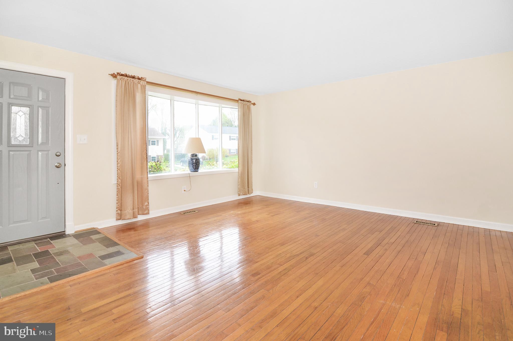 4212 Haycoke Road Nottingham, MD 21236 - Photo 8 of 34