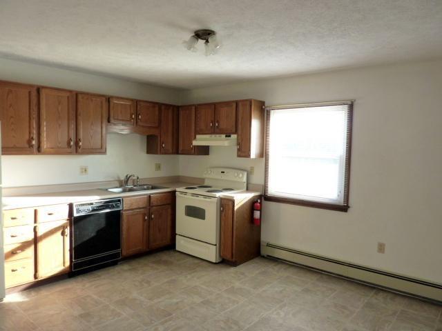 18864 Baseline Road Olivet, MI 49076 - Photo 9 of 19 Kitchen 4