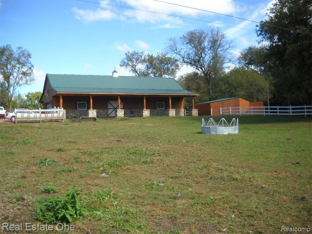 Barn.JPG