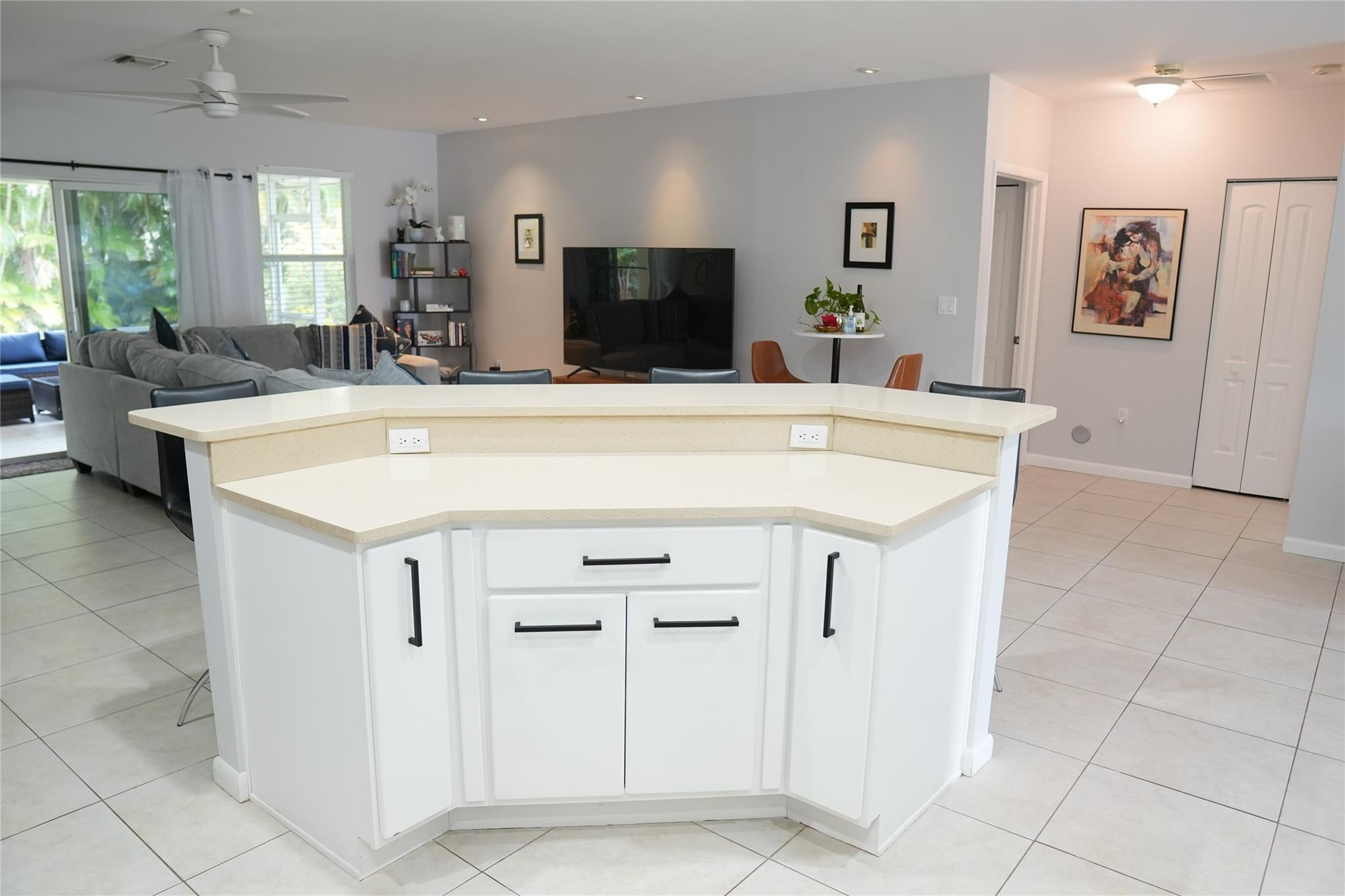 821 Southwest 13th Court Pompano Beach, FL 33060 - Photo 17 of 44 Photo 17