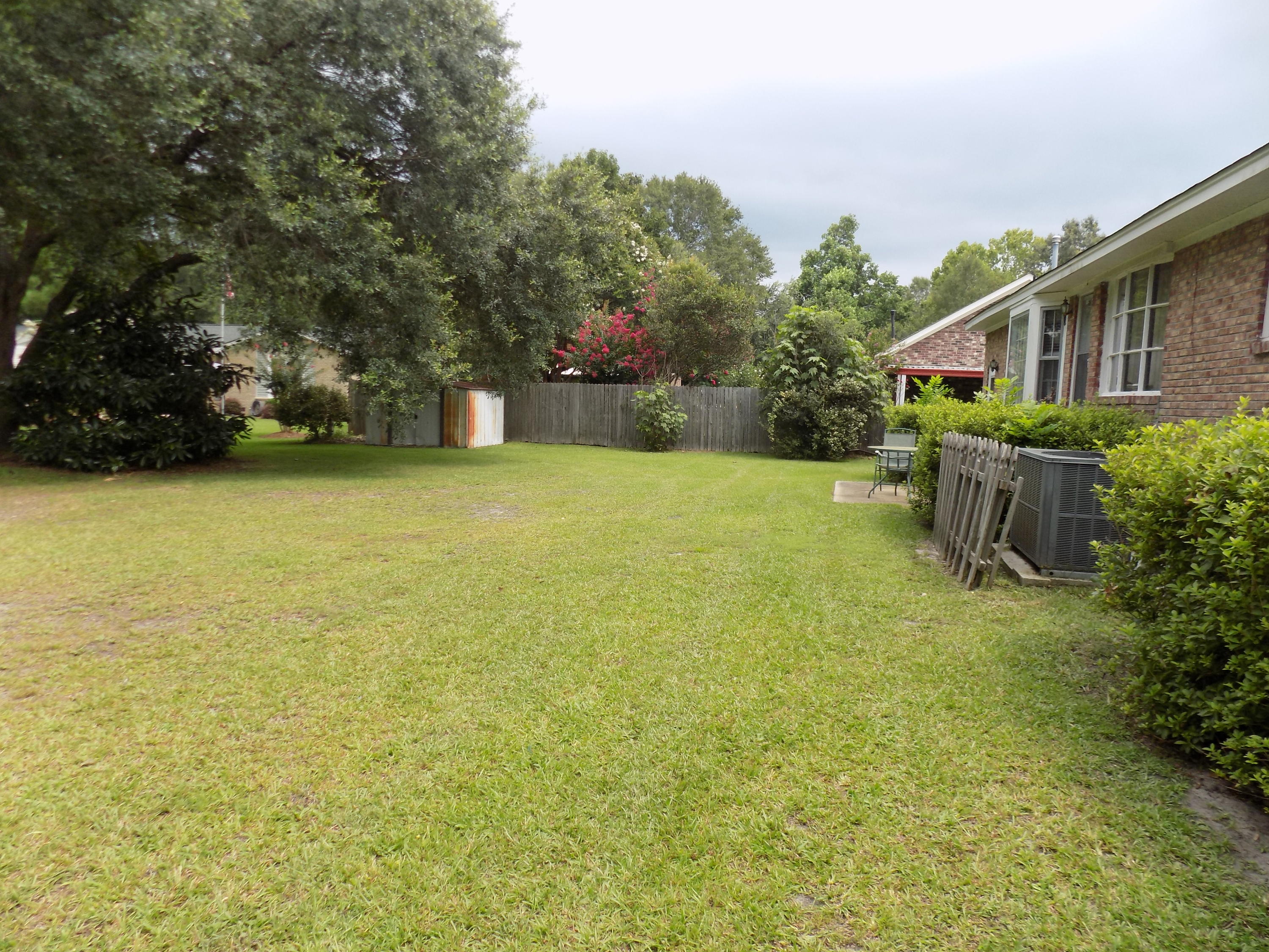 123 Sandtrap Road Summerville, SC 29483 - Photo 22 of 22 035