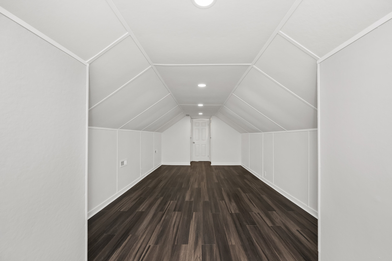 7832 South Paxton Avenue Chicago, IL 60649 - Photo 29 of 59 a view of a room with wooden floor