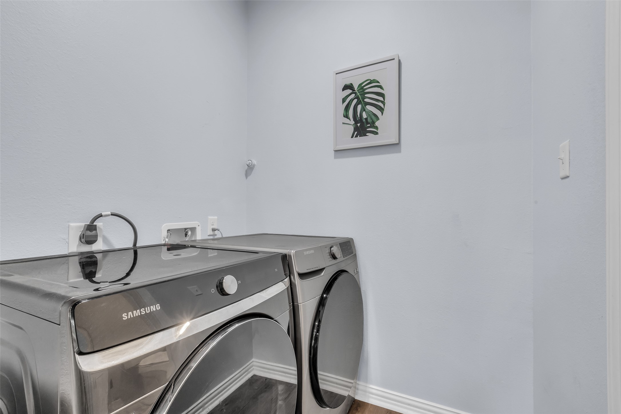 197 Rain Forest Road Onalaska, TX 77360 - Photo 13 of 25 a room with a sink and a mirror
