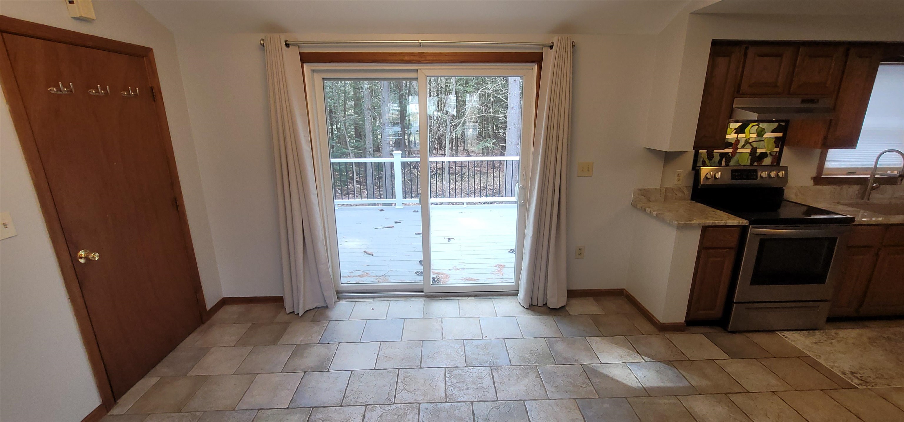 119 Haverhill Road Windham, NH 03087 - Photo 12 of 60