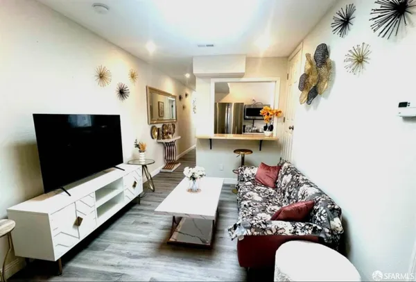 $3,500 | 848 Girard Street, San Francisco, CA 94134