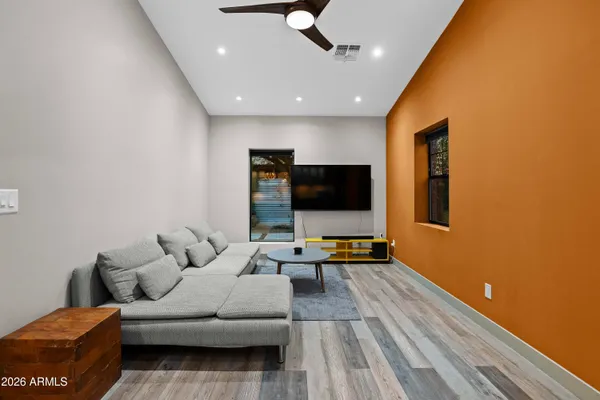$700,000 | 358 East Whitton Avenue, Phoenix, AZ 85012