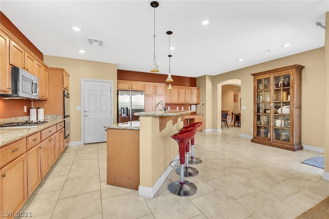 10320 Hawk Ravine Street Las Vegas, NV 89178 - Photo 10 of 37 Gallery Image 10