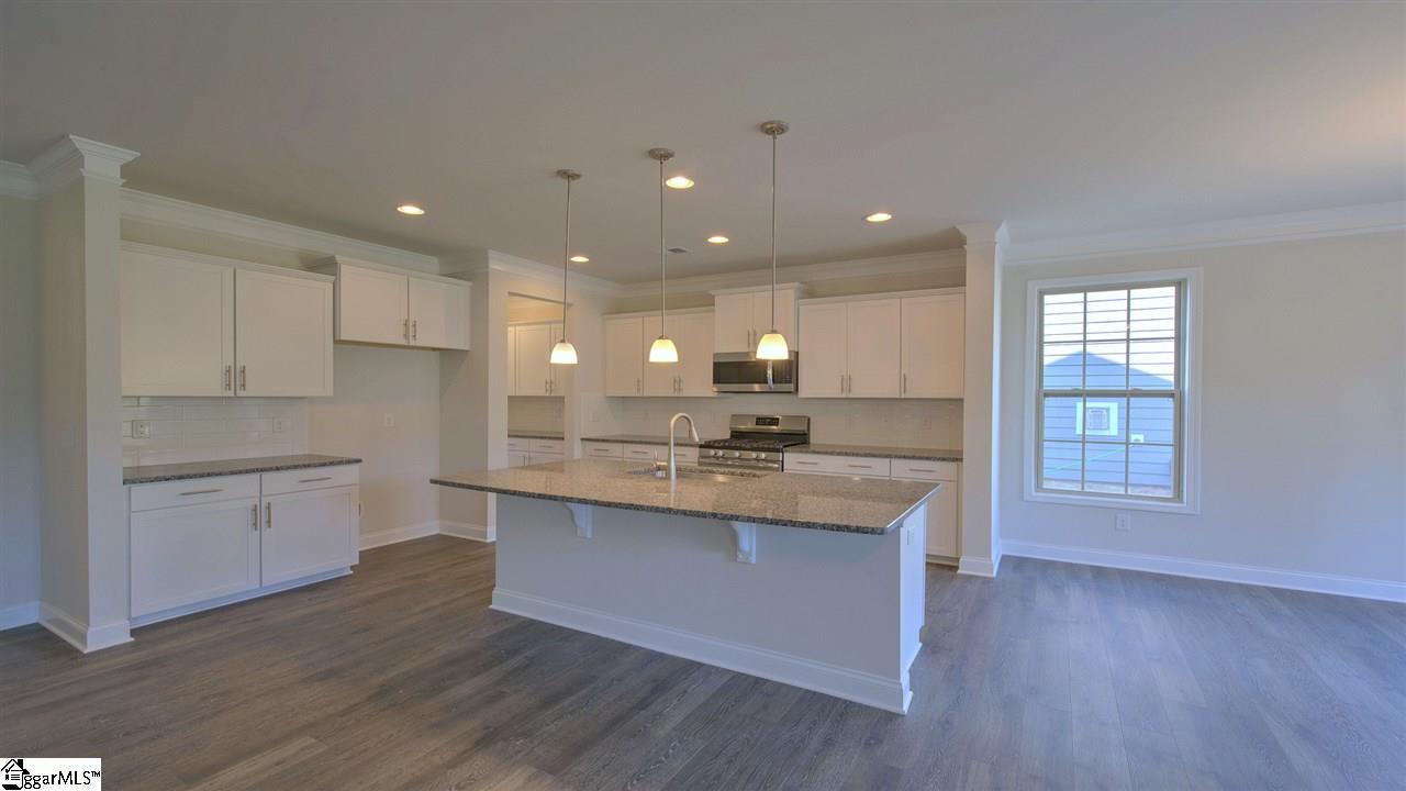 218 Raleighwood Lane Simpsonville, SC 29681 - Photo 11 of 36 Gallery Image 11