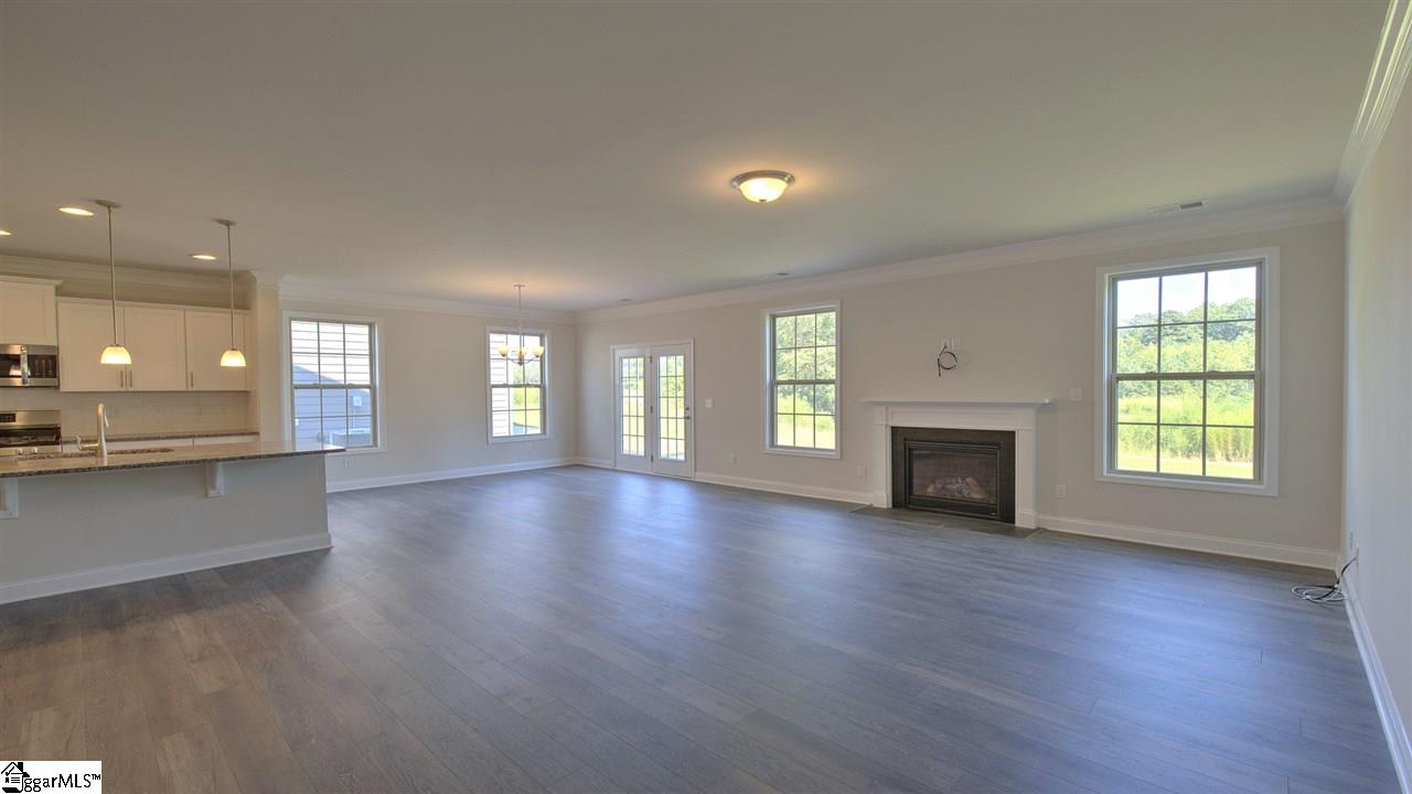 218 Raleighwood Lane Simpsonville, SC 29681 - Photo 14 of 36 Gallery Image 14