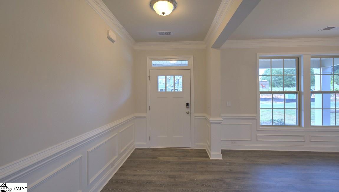 218 Raleighwood Lane Simpsonville, SC 29681 - Photo 3 of 36 Gallery Image 3