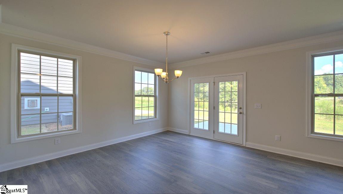 218 Raleighwood Lane Simpsonville, SC 29681 - Photo 8 of 36 Gallery Image 8