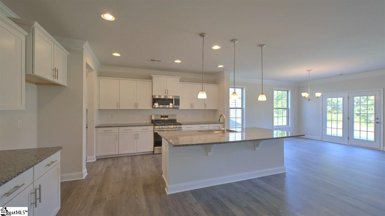 218 Raleighwood Lane Simpsonville, SC 29681 - Photo 9 of 36 Gallery Image 9