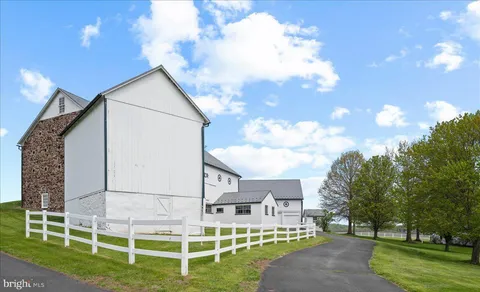 $3,250,000 | 215 Nockamixon Road, Kintnersville, PA 18930