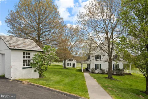 $3,250,000 | 215 Nockamixon Road, Kintnersville, PA 18930