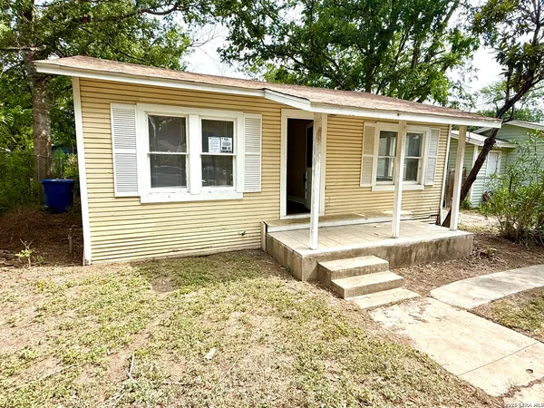 $885 | 515 Lincolnshire Drive, San Antonio, TX 78220