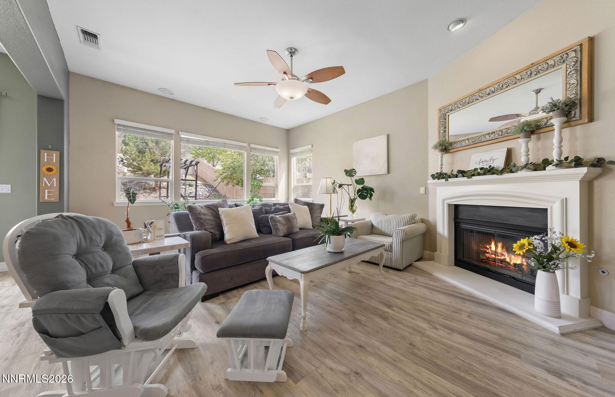 10770 Summer Glen Drive Reno, NV 89521 - Photo 15 of 57 10770SummerGlen(15of55)