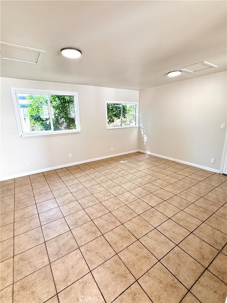 7731 Ferncola Avenue Sun Valley, CA 91352 - Photo 13 of 29