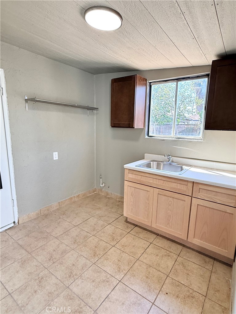 7731 Ferncola Avenue Sun Valley, CA 91352 - Photo 28 of 29