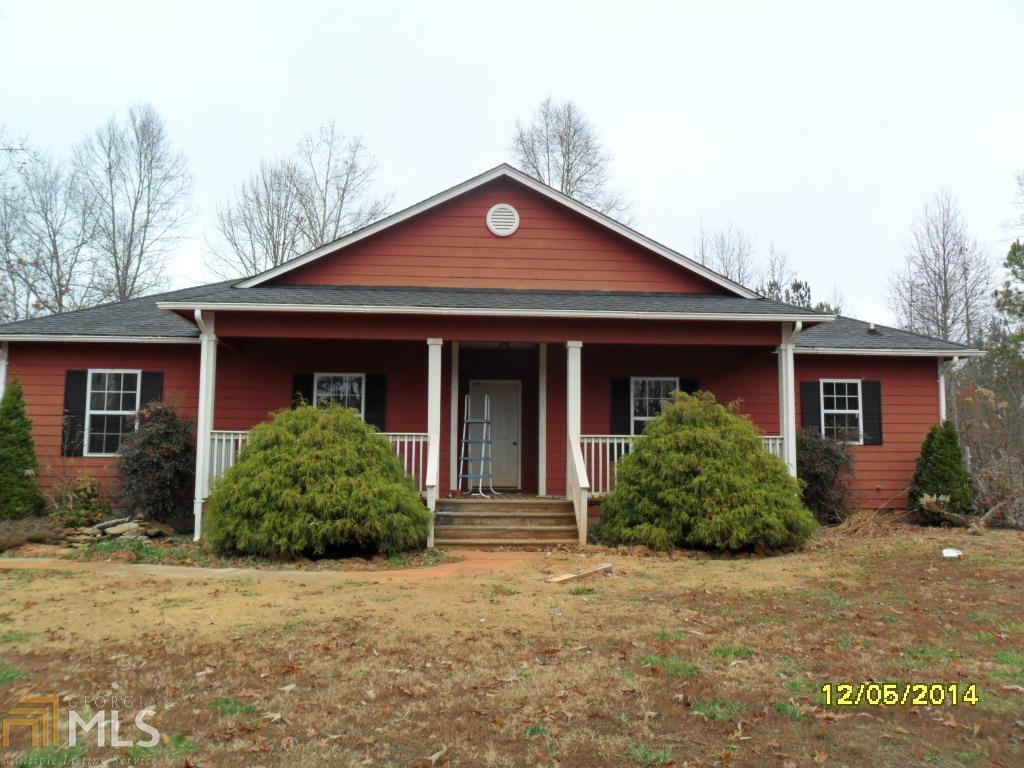 1990 Macedonia Road Franklin, GA 30217 - Photo 1 of 1 front view of a house with a yard