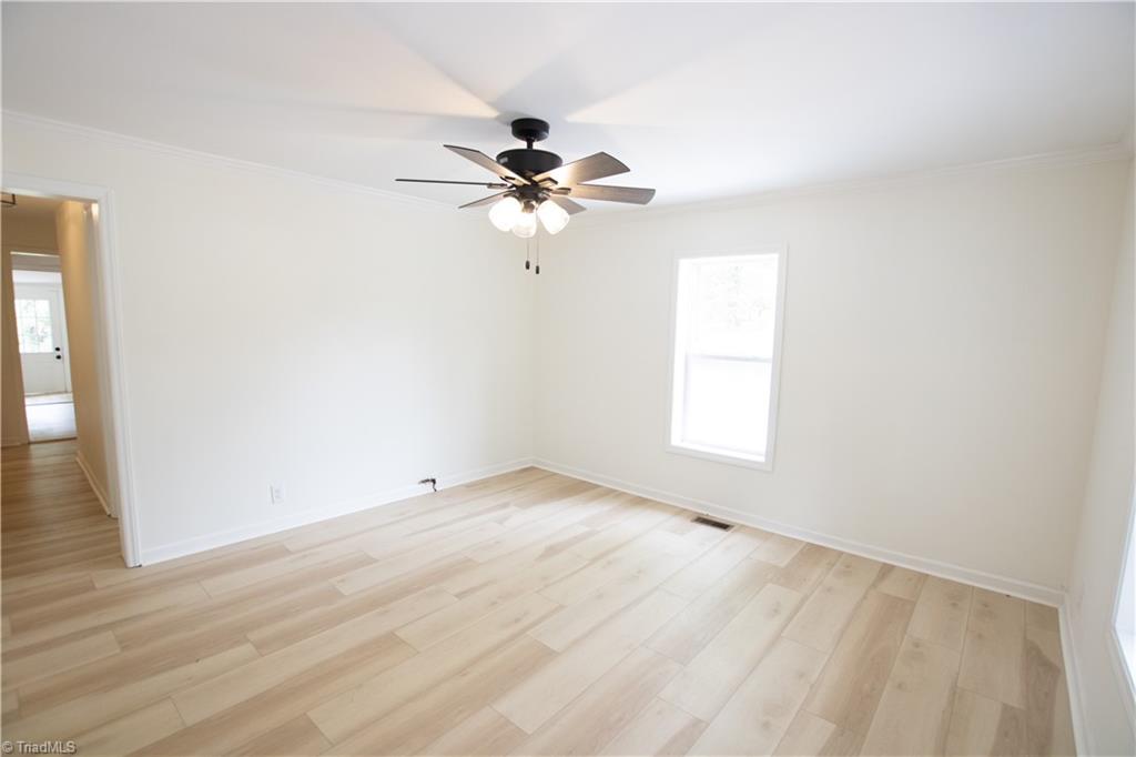 1023 Foust Avenue High Point, NC 27260 - Photo 3 of 19