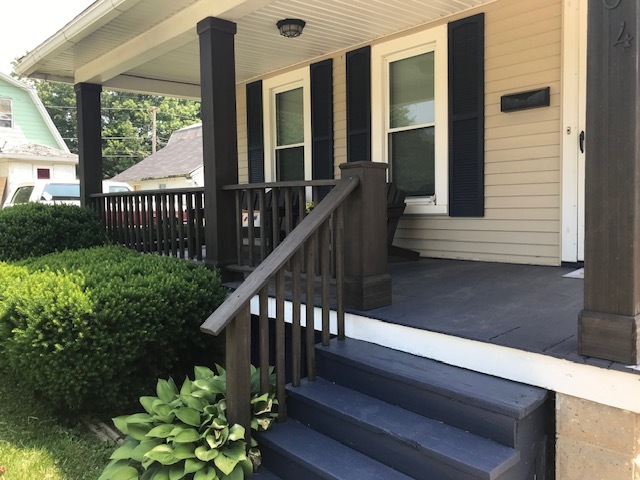 404 South Hall Street Morrison, IL 61270 - Photo 3 of 25 a view of balcony with furniture