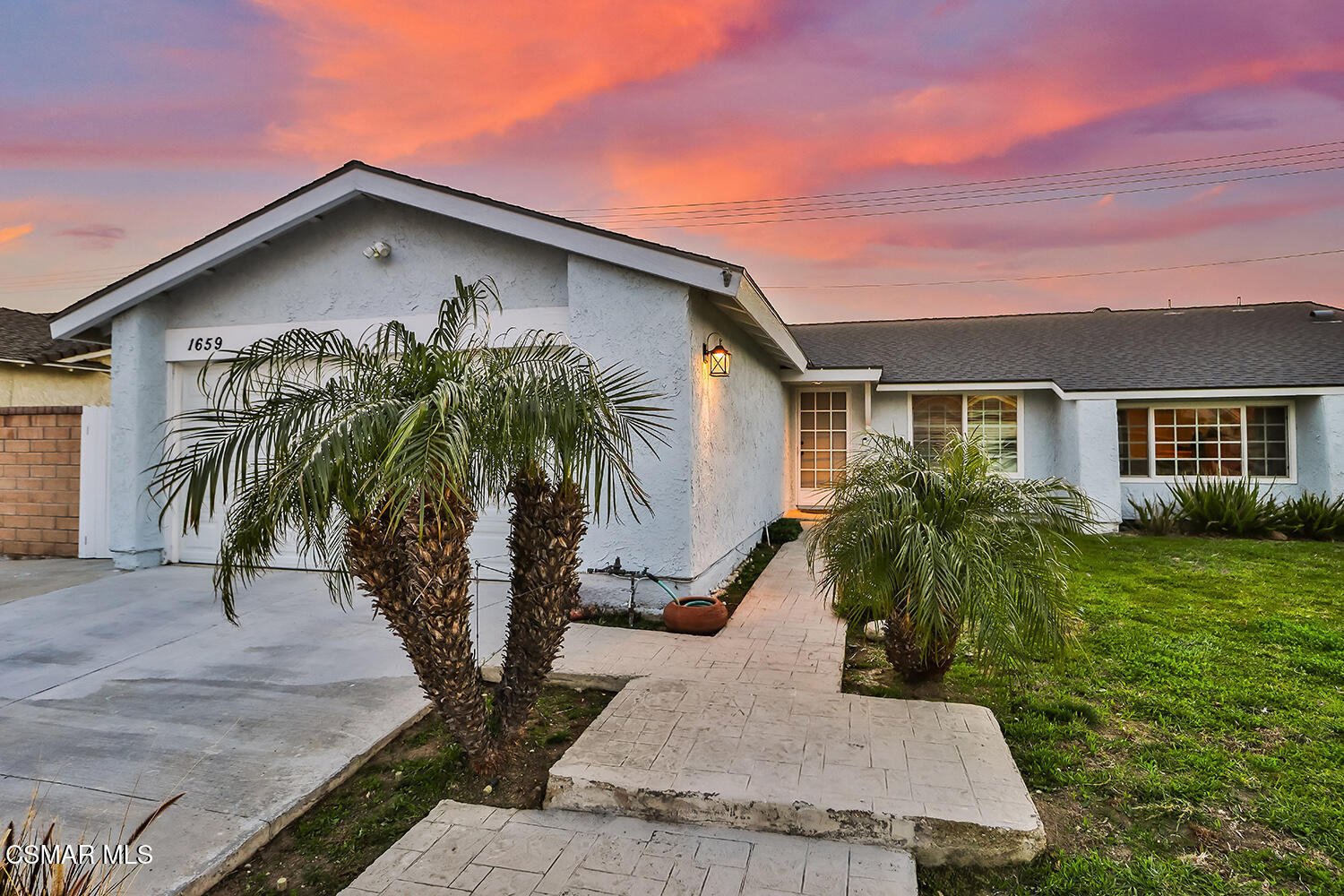 1659 Darrah Avenue Simi Valley, CA 93063 - Photo 3 of 36 aFront and Entry3