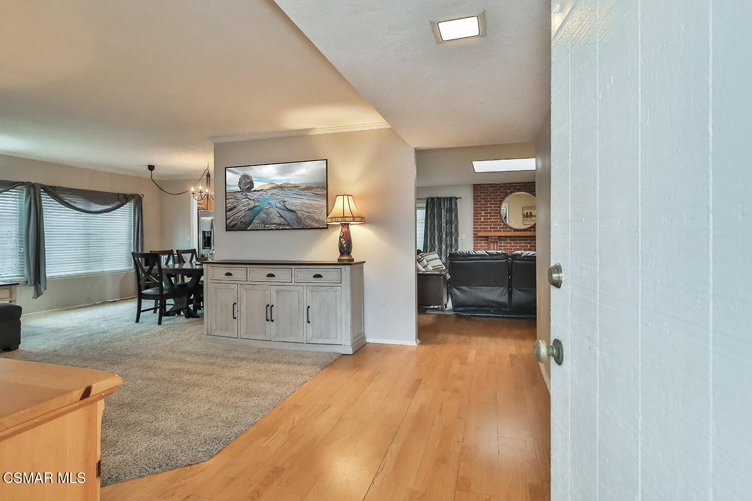 1659 Darrah Avenue Simi Valley, CA 93063 - Photo 4 of 36 aFront and Entry4