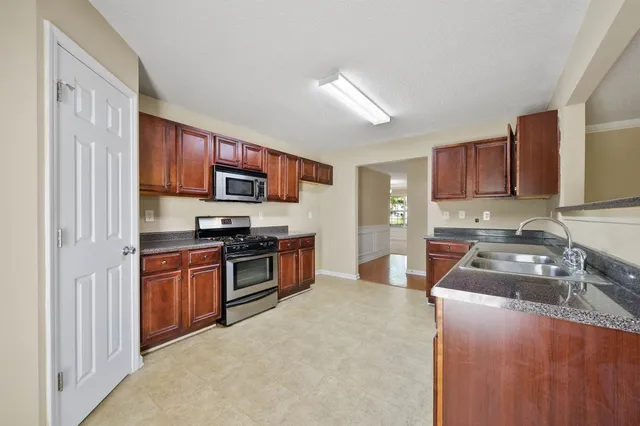 $3,300 | 1152 Stepping Stone Lane, Conyers, GA 30012