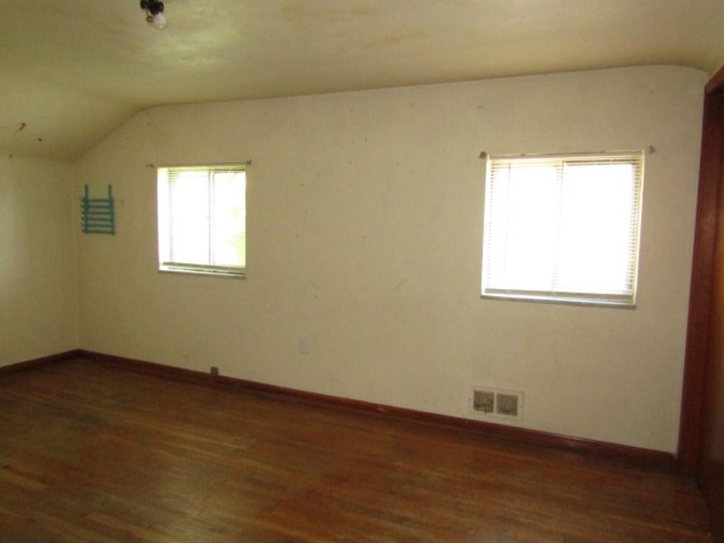 937 Woodward Avenue McKees Rocks, PA 15136 - Photo 13 of 22