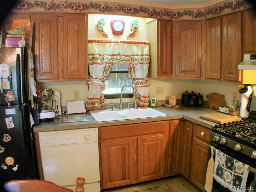 1047 Wish Circle East Aurora, NY 14052 - Photo 30 of 44