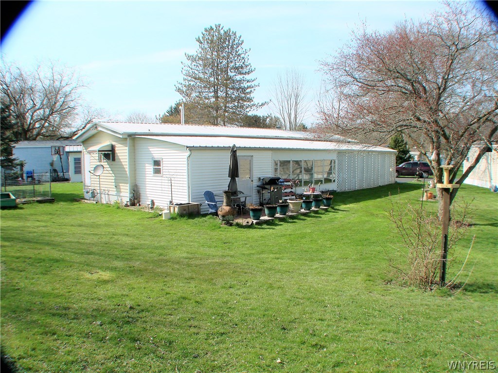 1047 Wish Circle East Aurora, NY 14052 - Photo 37 of 44