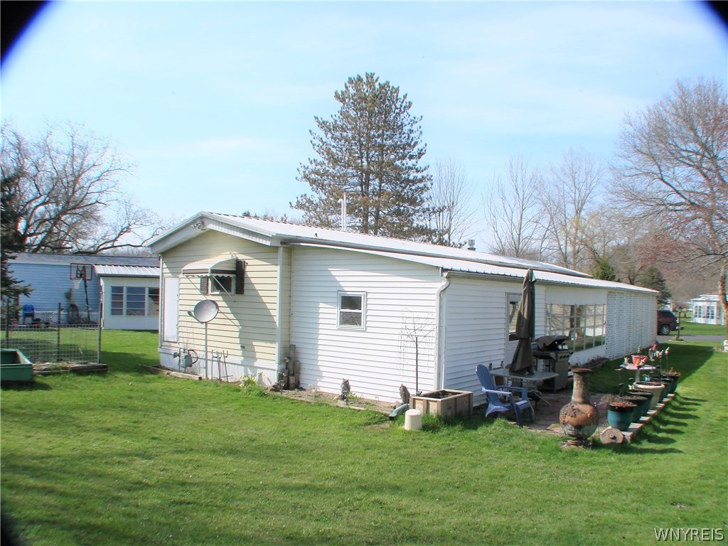 1047 Wish Circle East Aurora, NY 14052 - Photo 38 of 44