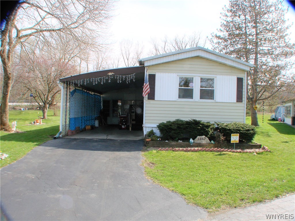 1047 Wish Circle East Aurora, NY 14052 - Photo 40 of 44